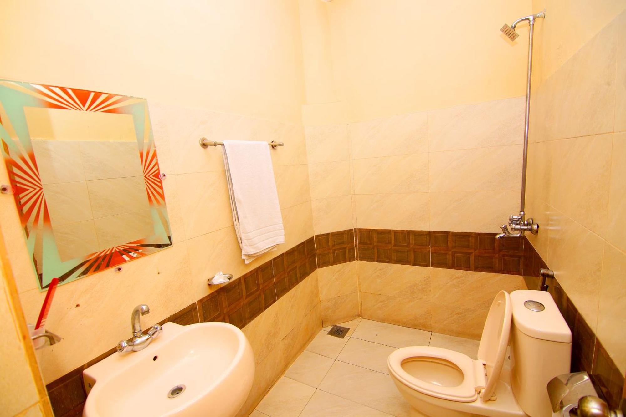 Premier Inn Mall לאהור מראה חיצוני תמונה