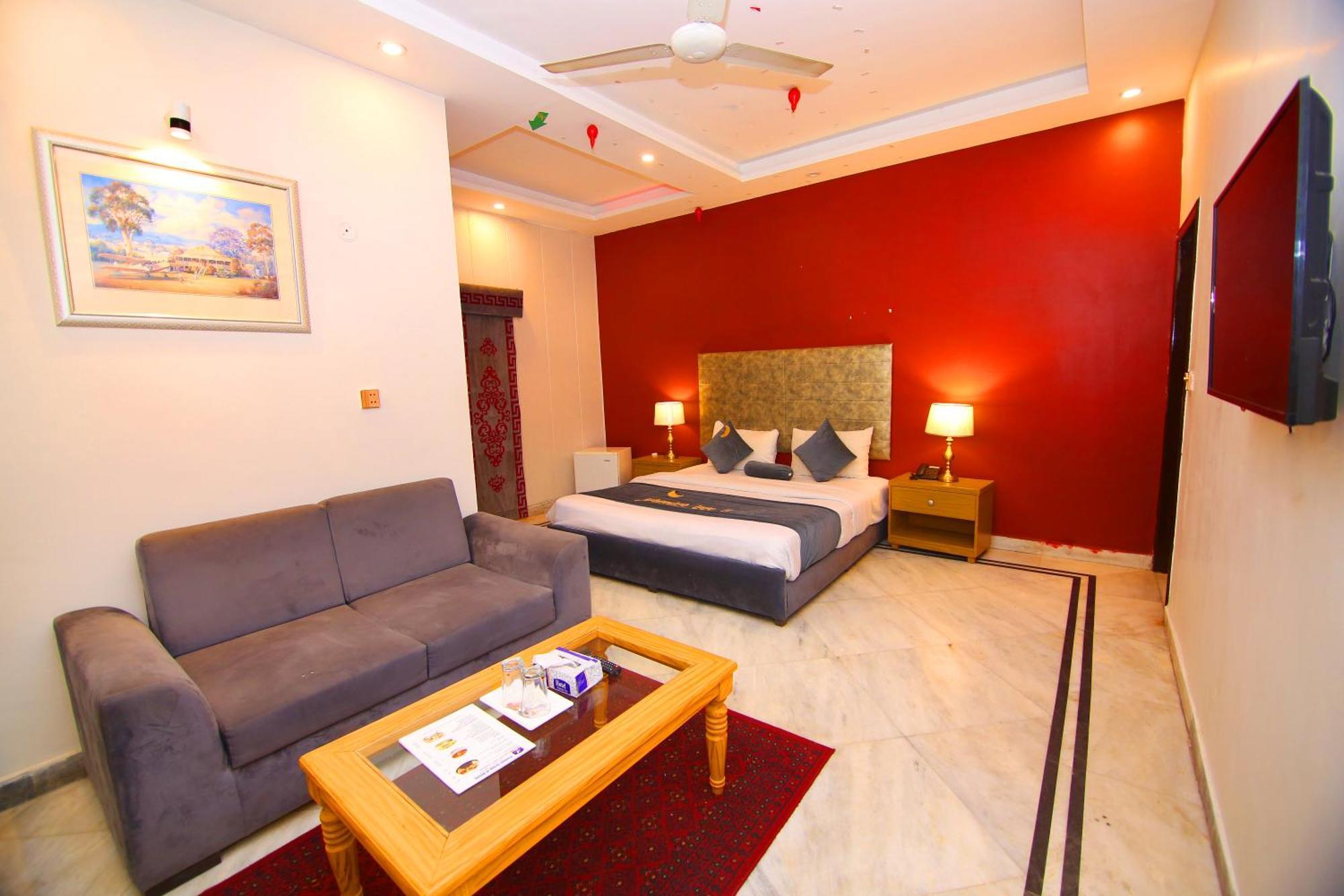 Premier Inn Mall לאהור מראה חיצוני תמונה