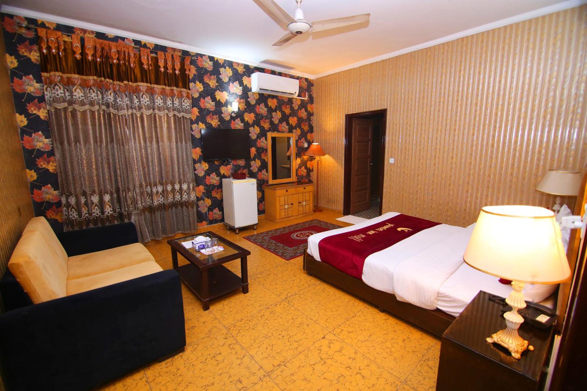 Premier Inn Mall לאהור מראה חיצוני תמונה